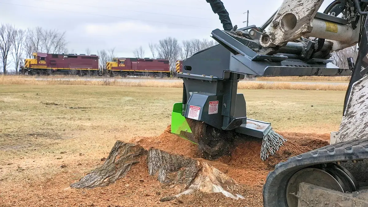 How to select a tree stump grinder based on material size?